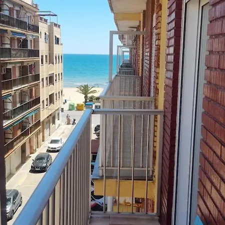Lovely Three-Bedroom Apartment In Puerto De Sagunt Exterior photo