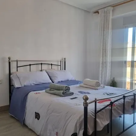 Lovely Three-Bedroom Apartment In Puerto De Sagunt Exterior photo