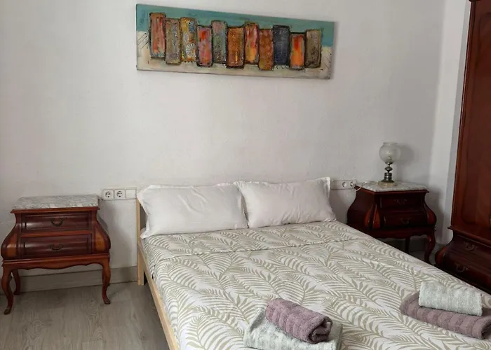 Lovely Three-Bedroom Apartment In Puerto De Sagunt