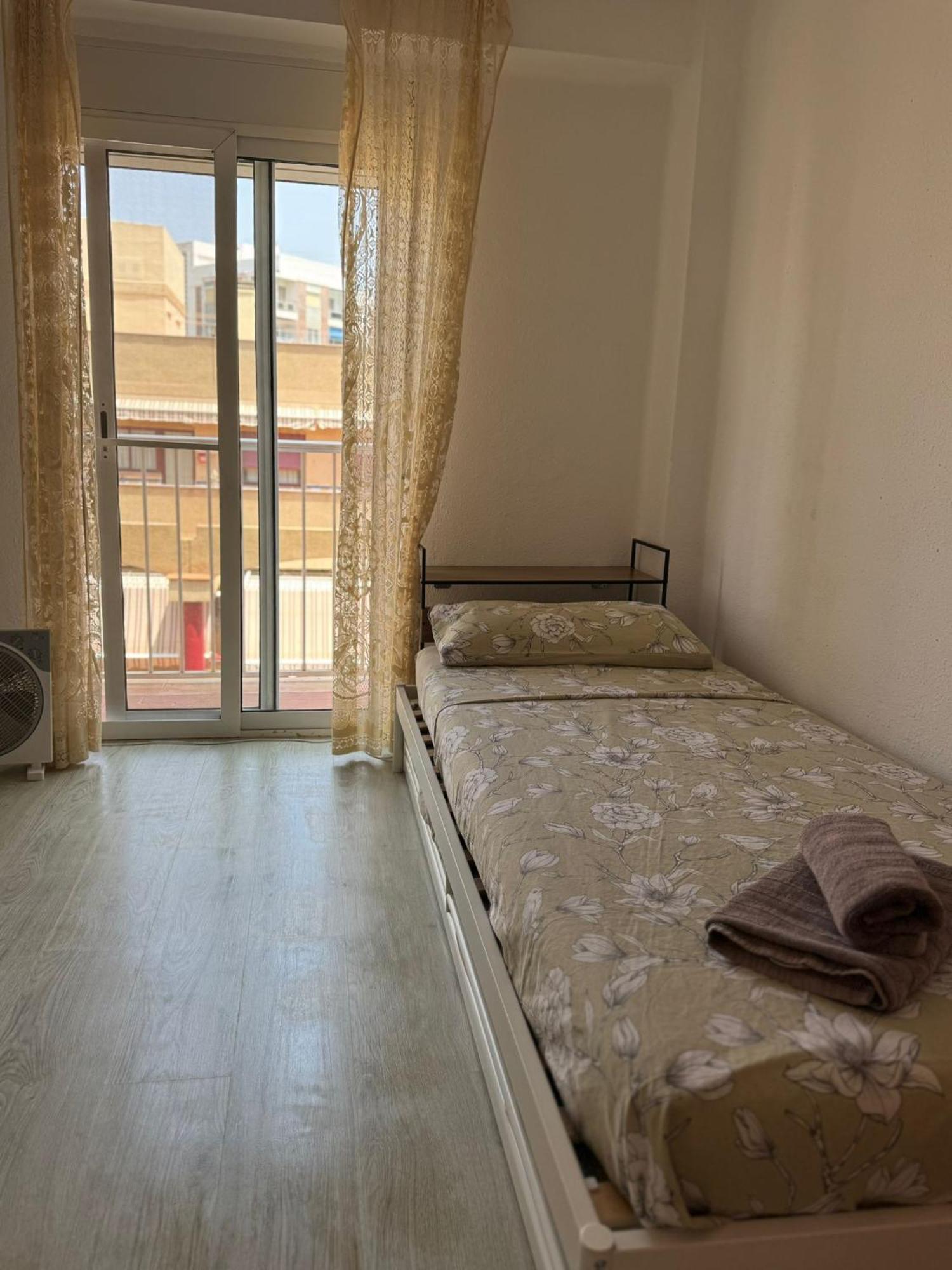 Apartment Lovely Three-bedroom In Puerto De Sagunt Puerto de Sagunto