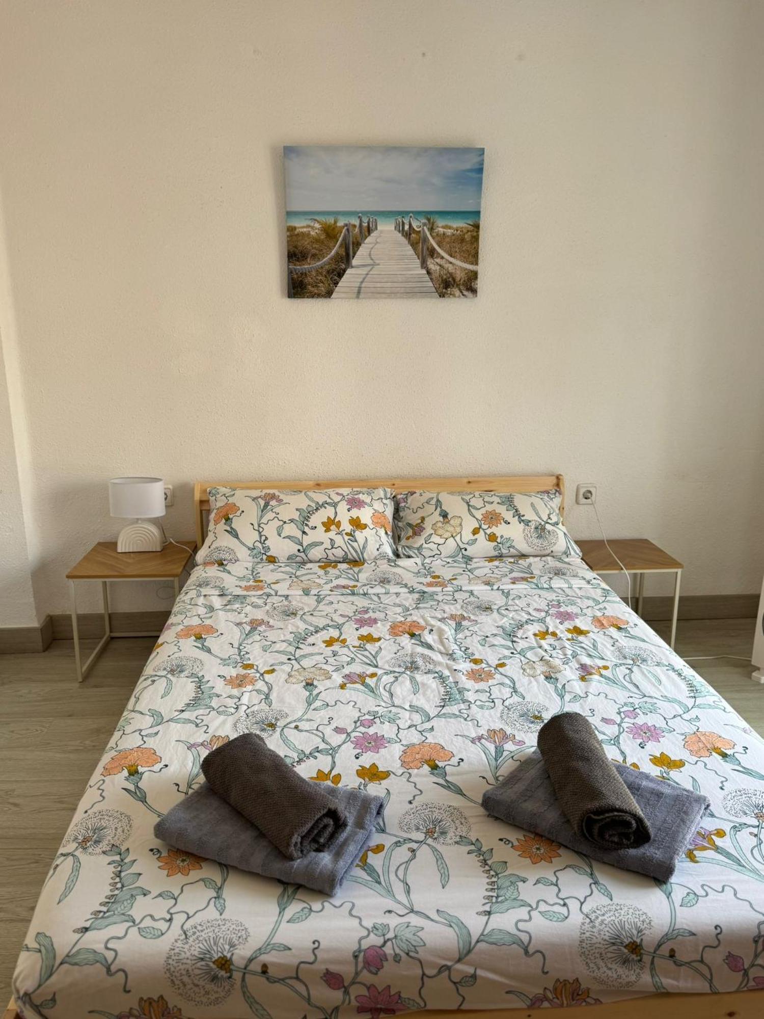 Lovely Three-bedroom In Puerto De Sagunt